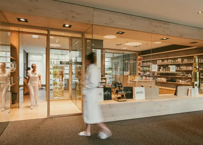 Traube Braz Alpen Golf Блуденц